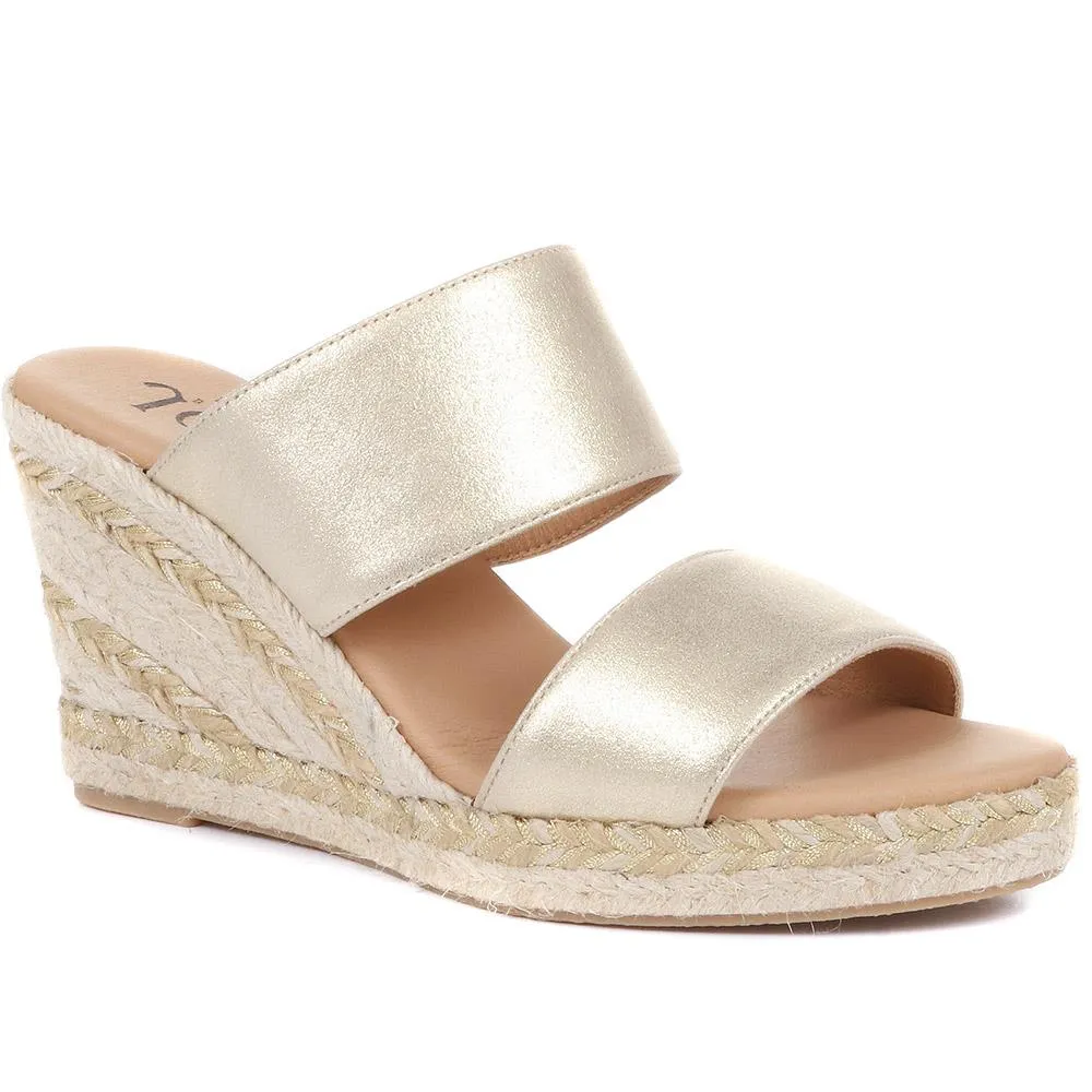 AMABELLE 322 052 Amabelle Wedge Mule Sandals