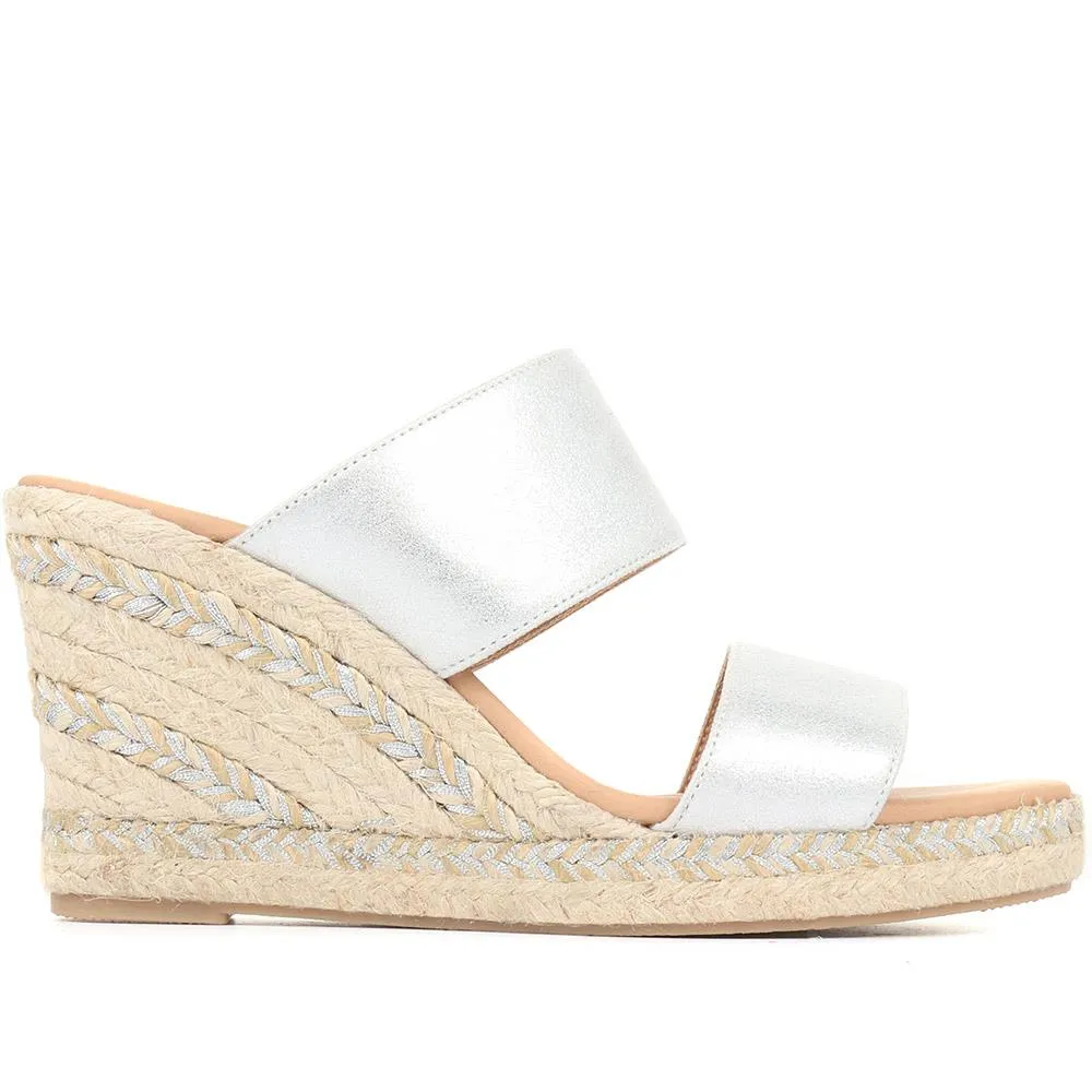 AMABELLE 322 052 Amabelle Wedge Mule Sandals