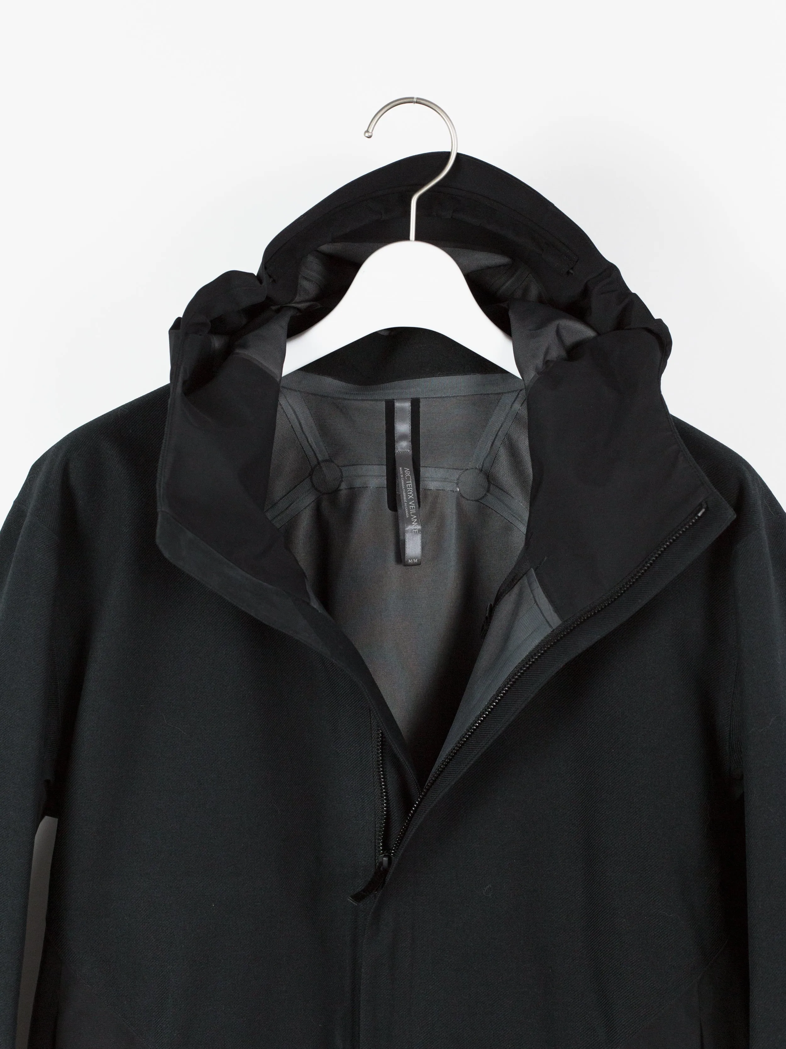 Arc'teryx Veilance 19AW Navier AR Coat - Stylish and Functional Men's Winter Jacket