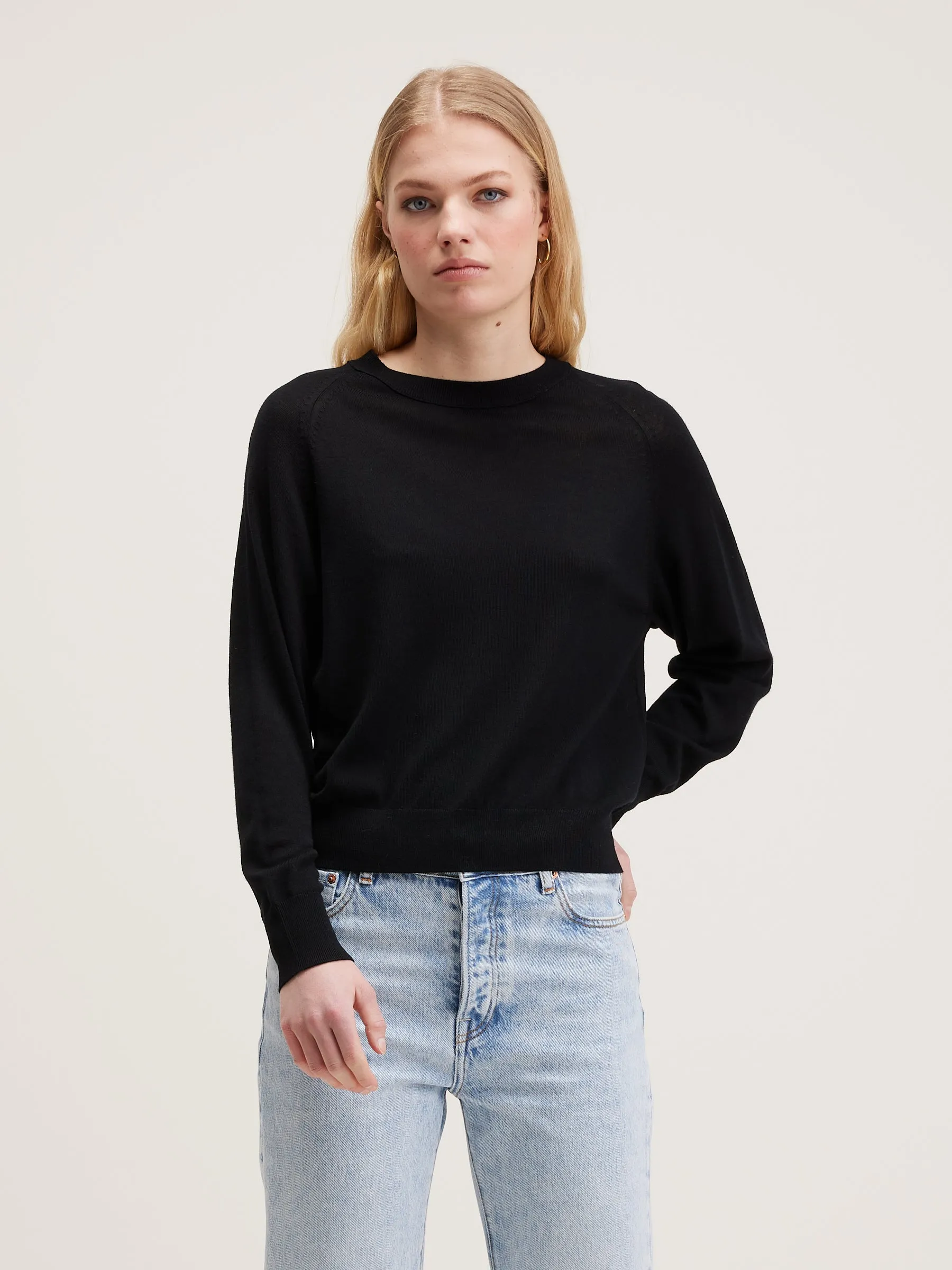 Delen Navy Blue Sweater Size 242 for Women