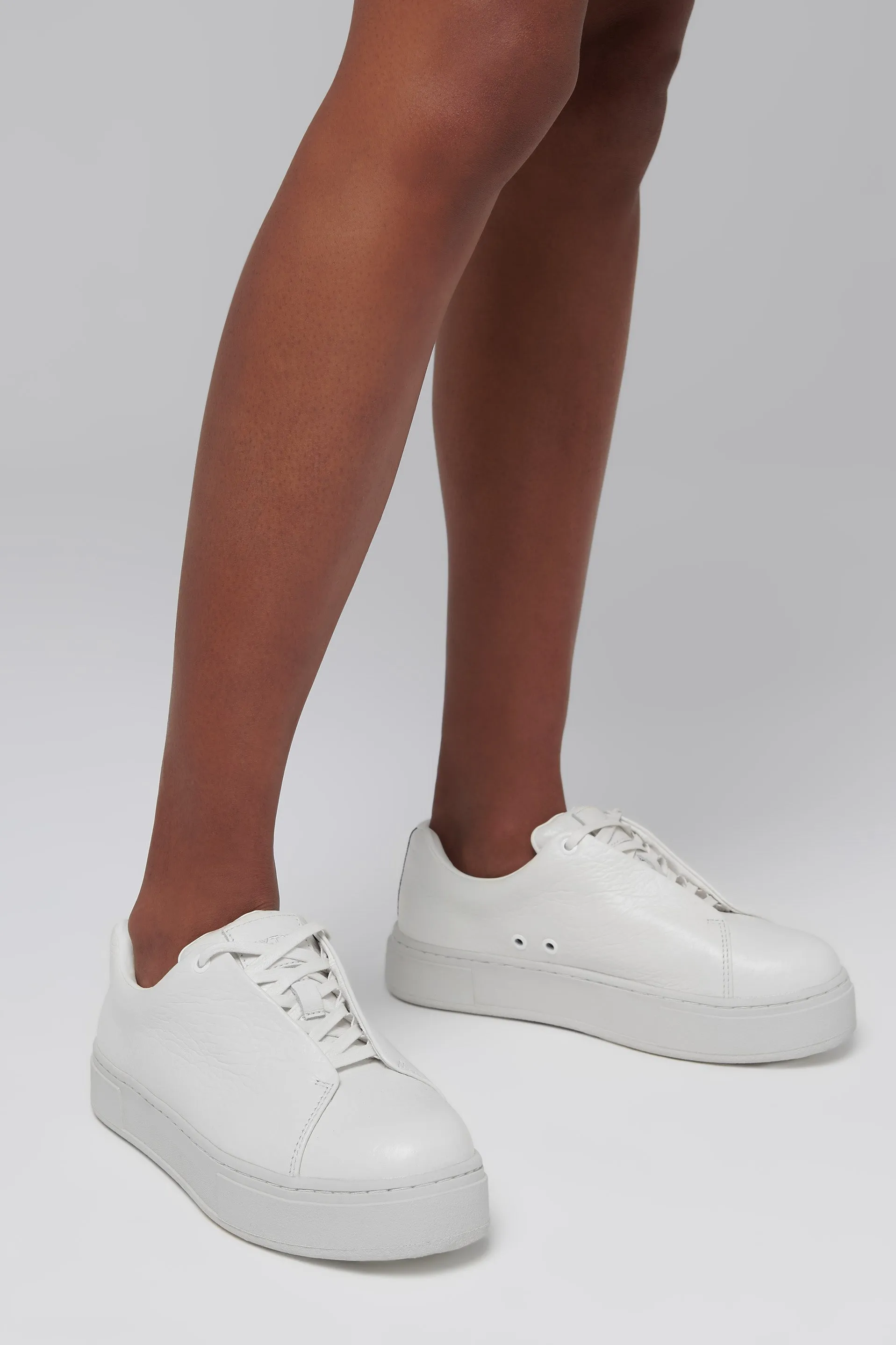 Eytys Tumbled White Low Top Sneaker - Doja