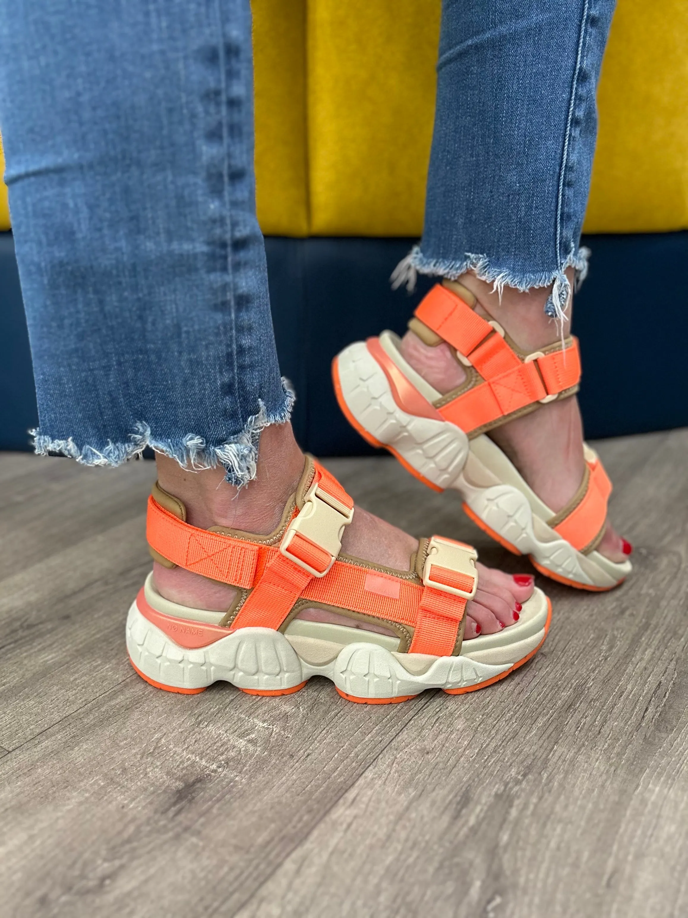 Krazee Fluo Orange Sandal