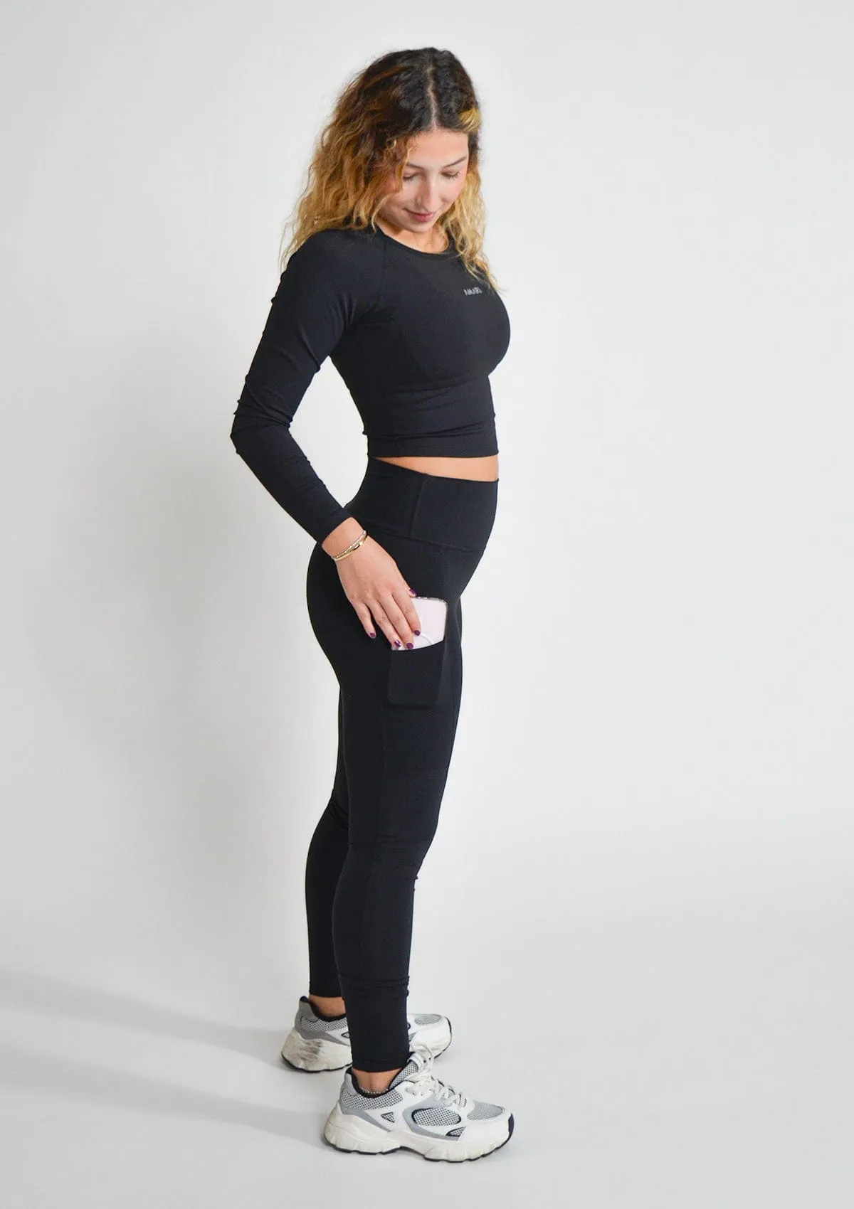 Leggings with Pockets in Black