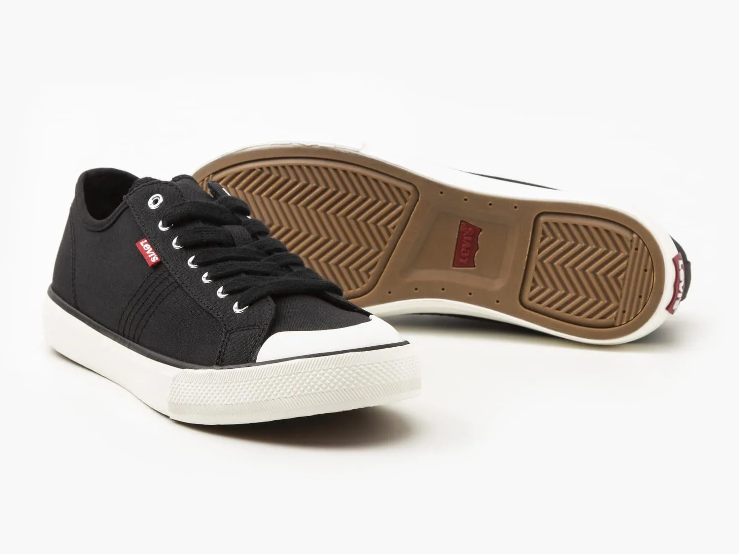 levis hernandez lace sneaker trainers in regular black