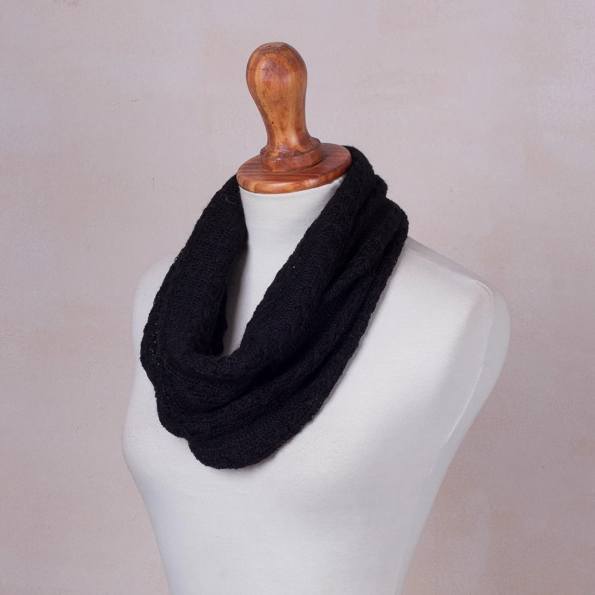 Peruvian Black Baby Alpaca Blend Neck Warmer - Ebony Knit Intrigue