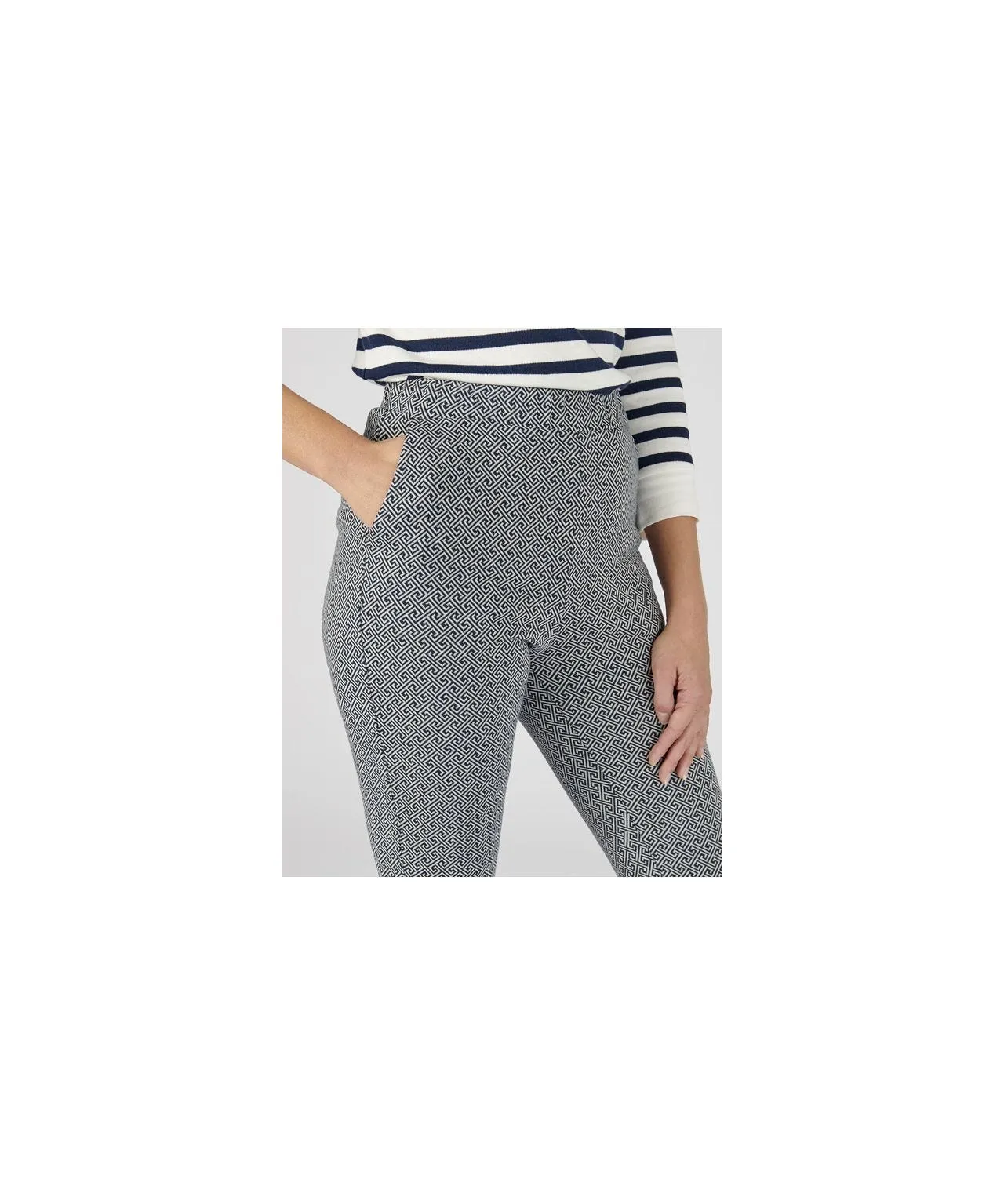 Chic Jacquard Pull-on Pants