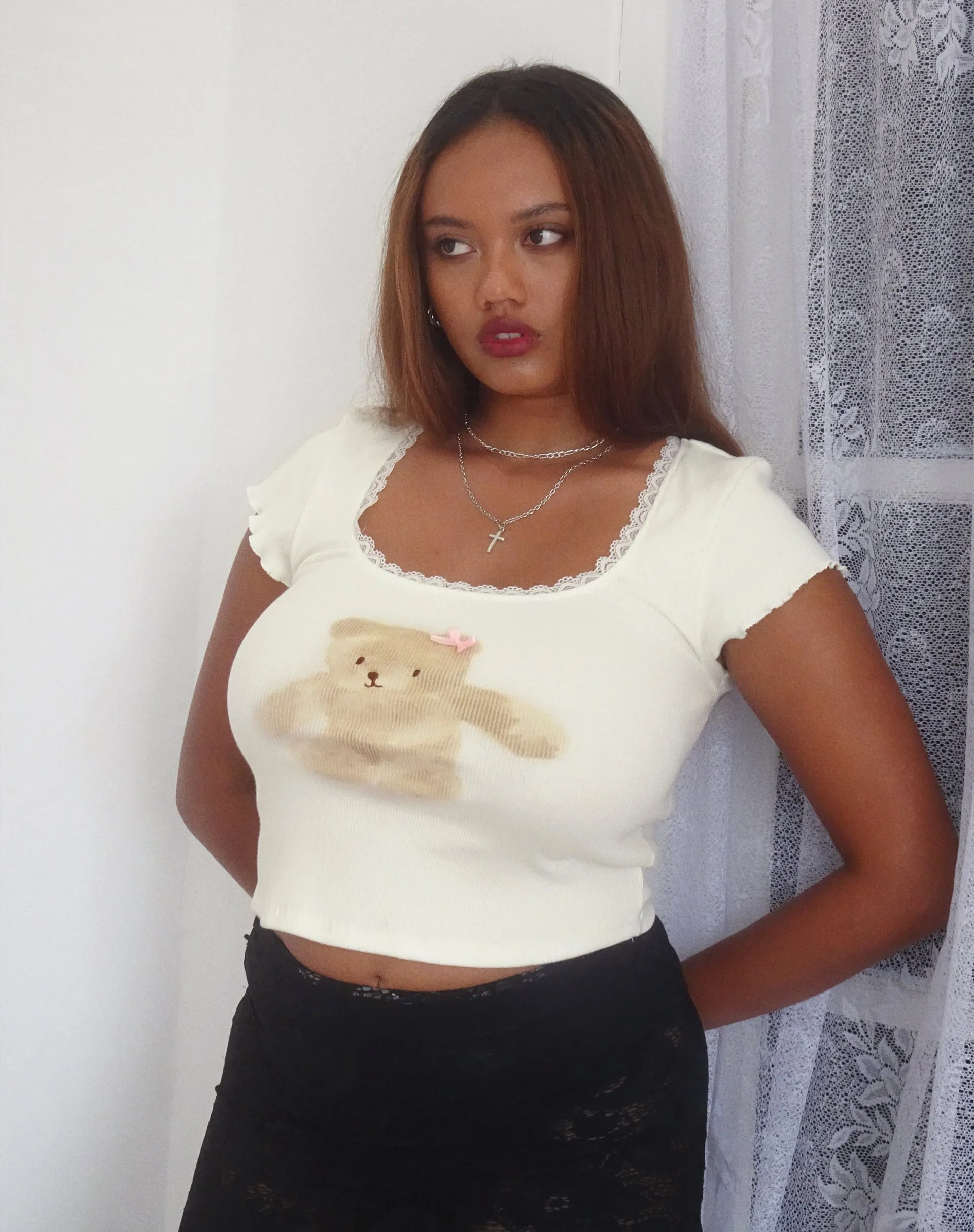 White Ribbed Bovillo Top with Teddy Motif